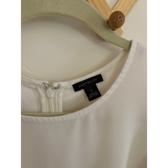 Ann Taylor Top Women's 6 White Ruffle Shoulder Blouse Lightweight - Picture 3 of 6